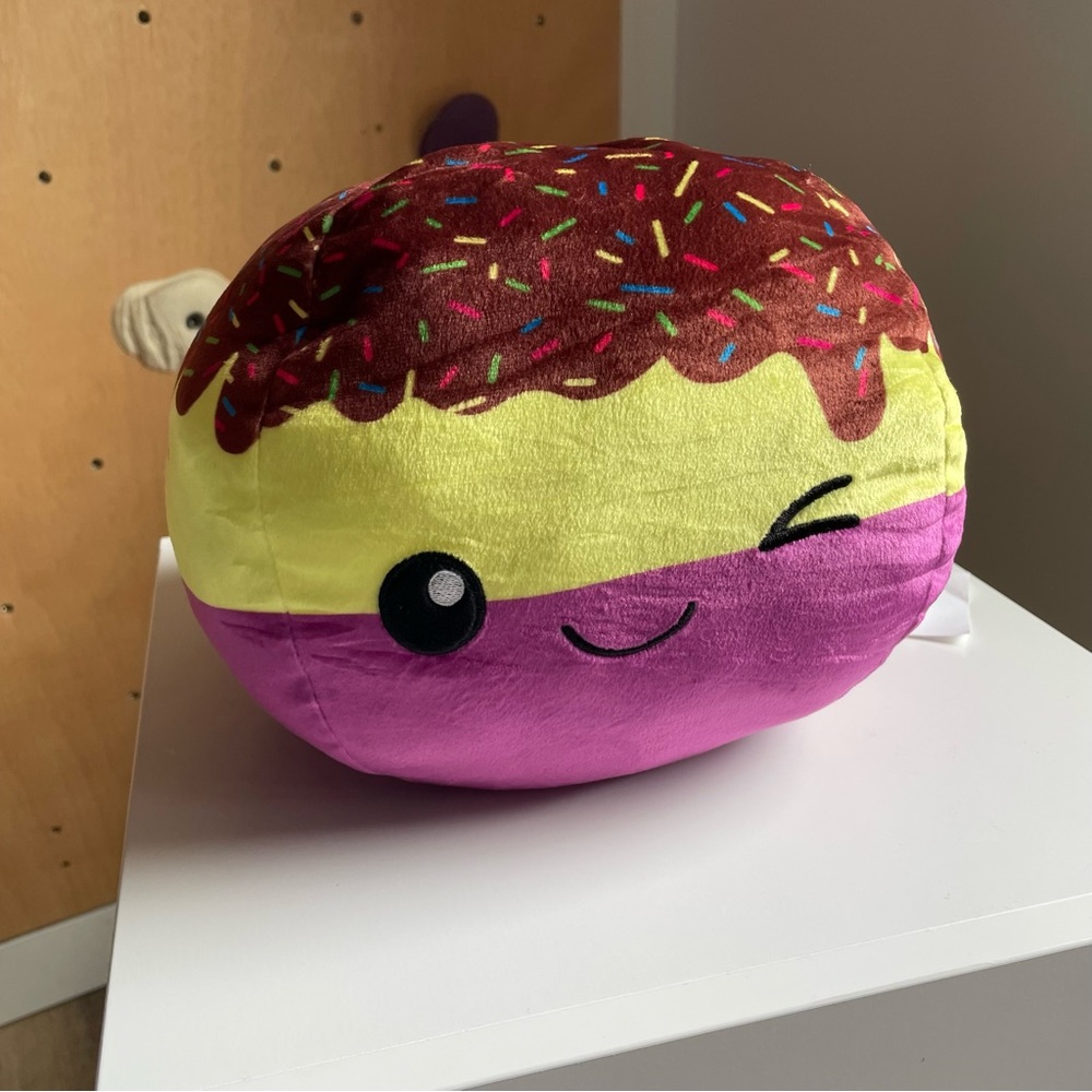 Moosh-Moosh Ice Cream Pillow Plush Toy - Picture 3 of 11